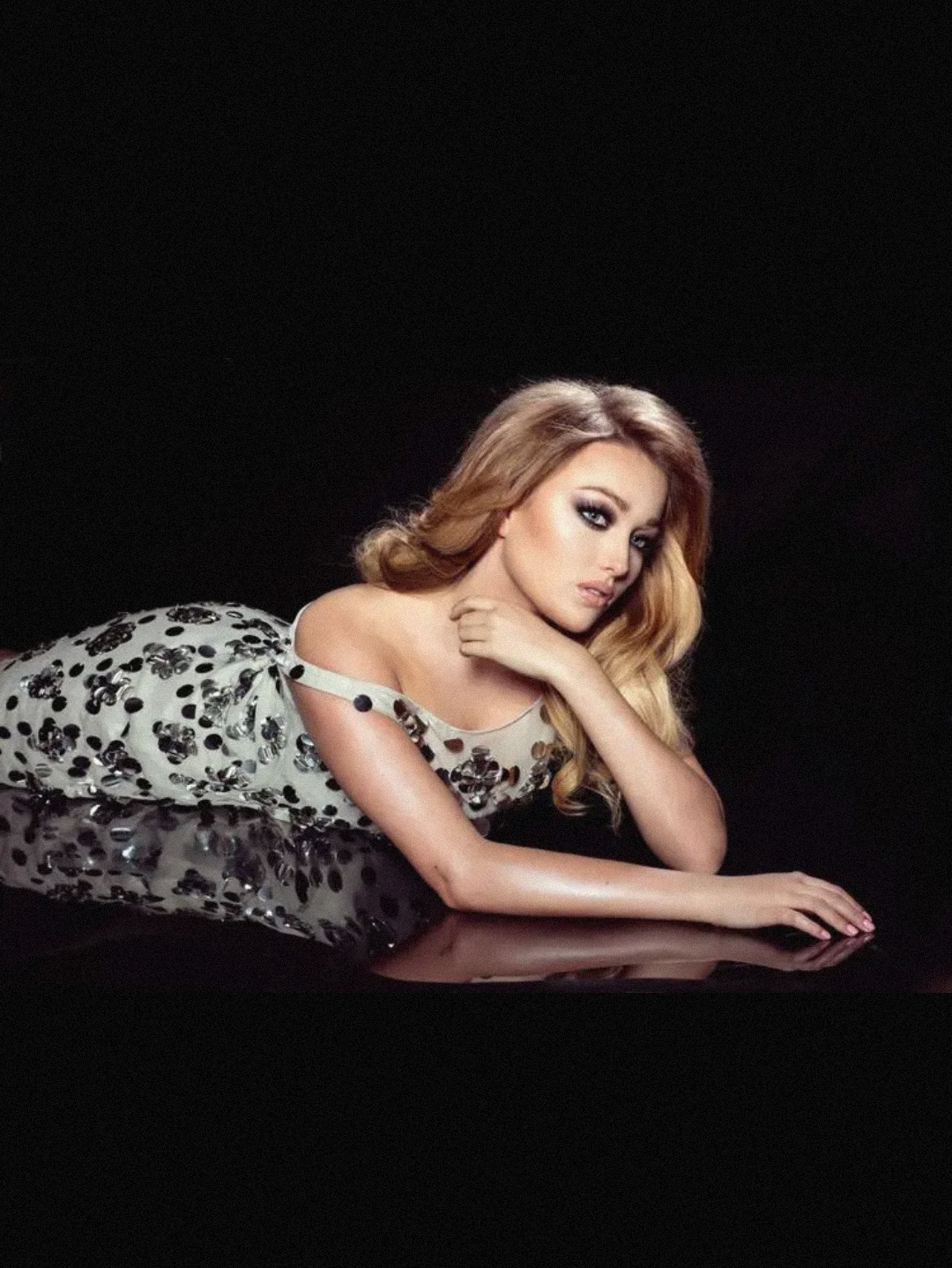 白月光与朱砂痣（白月光与朱砂痣伴奏）